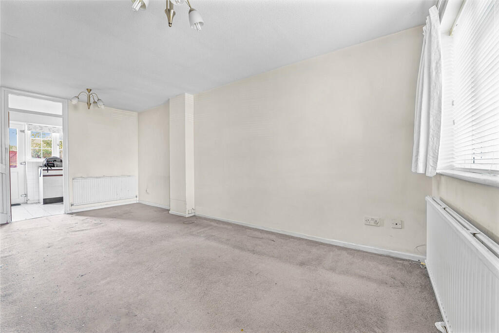 22 Sawyers Lawn-8