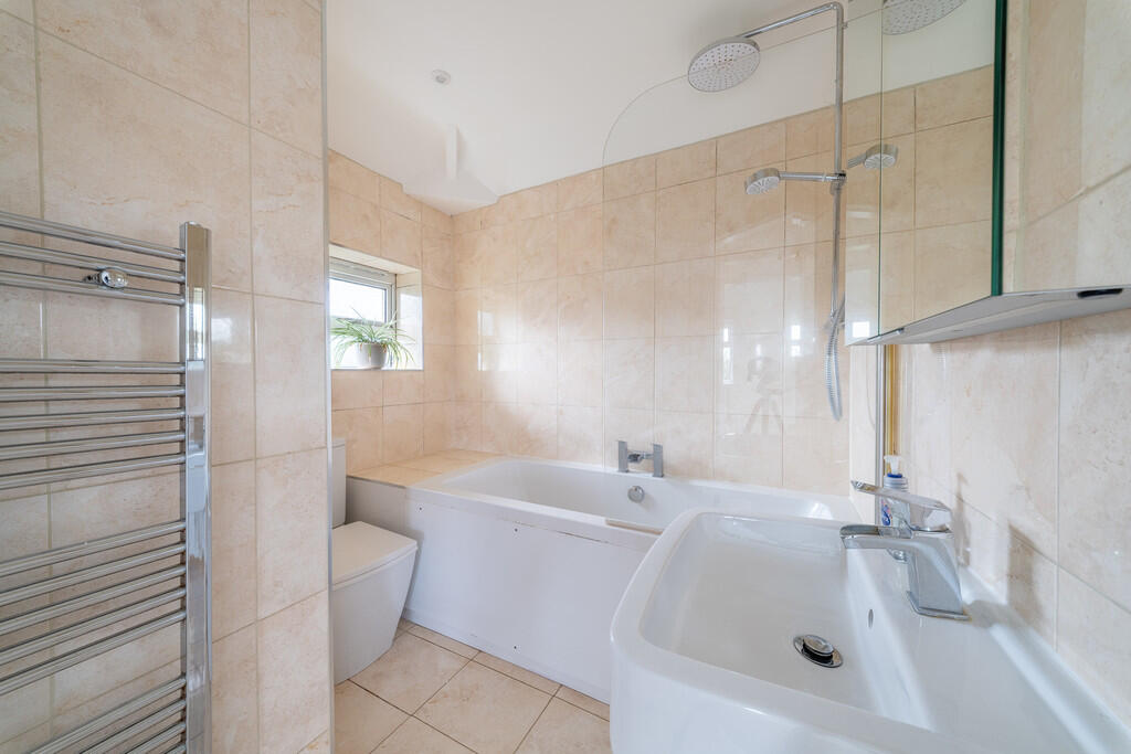 2 Wheatsheaf Lane...