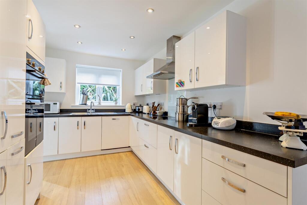 8644199-interior10-8