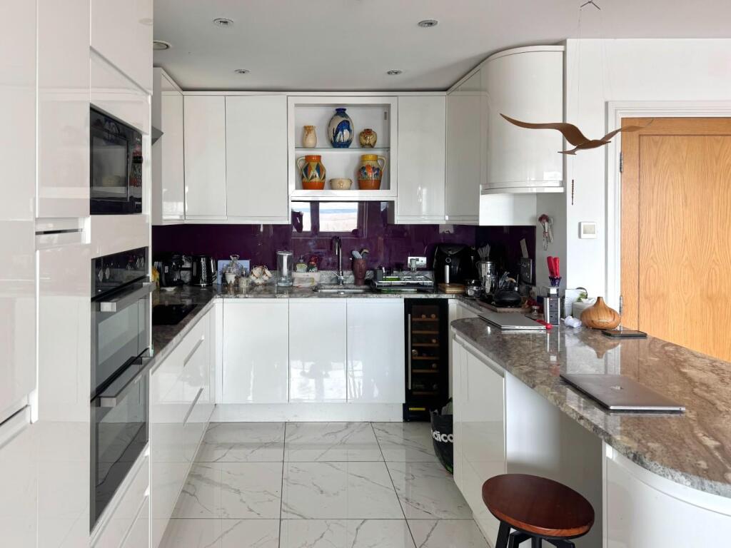 Open Plan Living/Dining/Kitchen