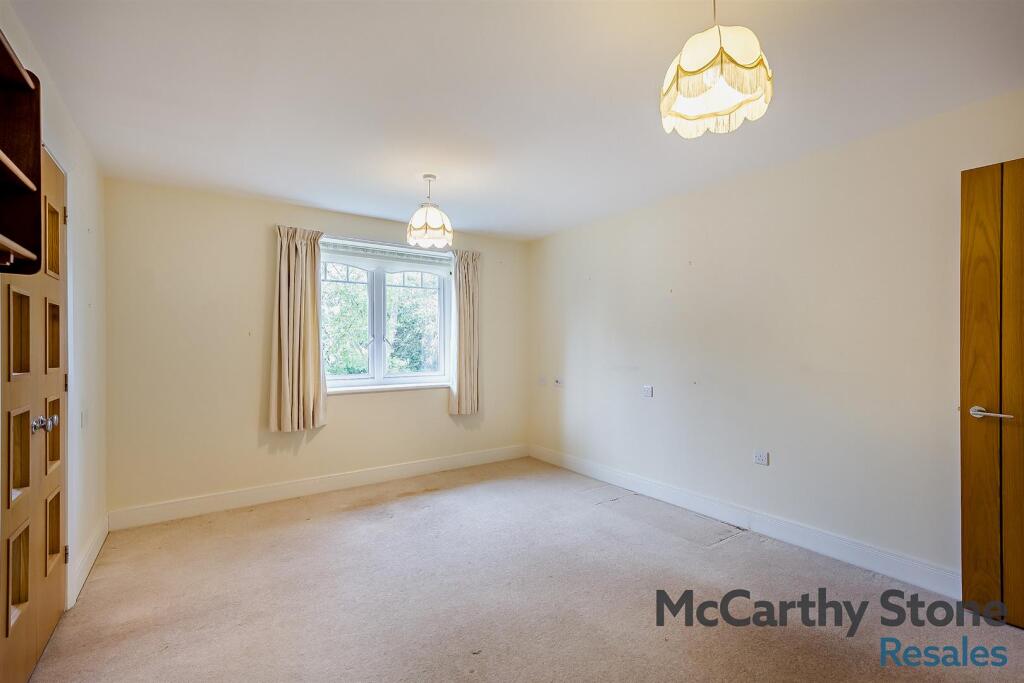 8670595-interior06-800.jpg