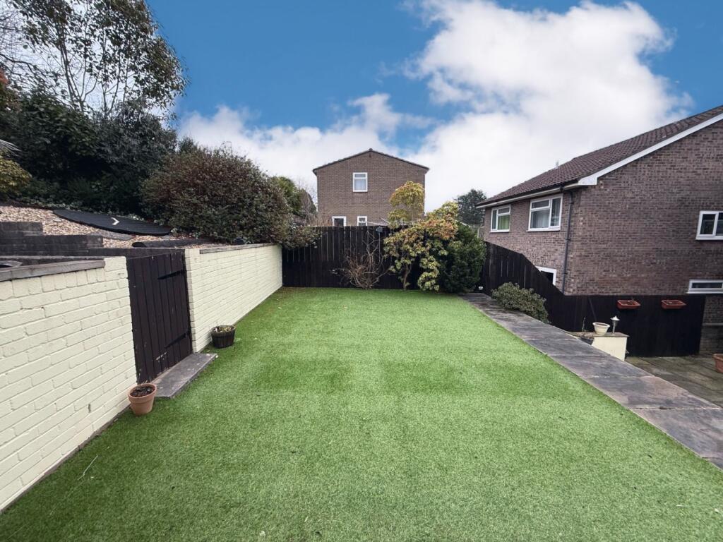 00EC3652-7991-4687-A1E4-C1DE7B3F185D 2