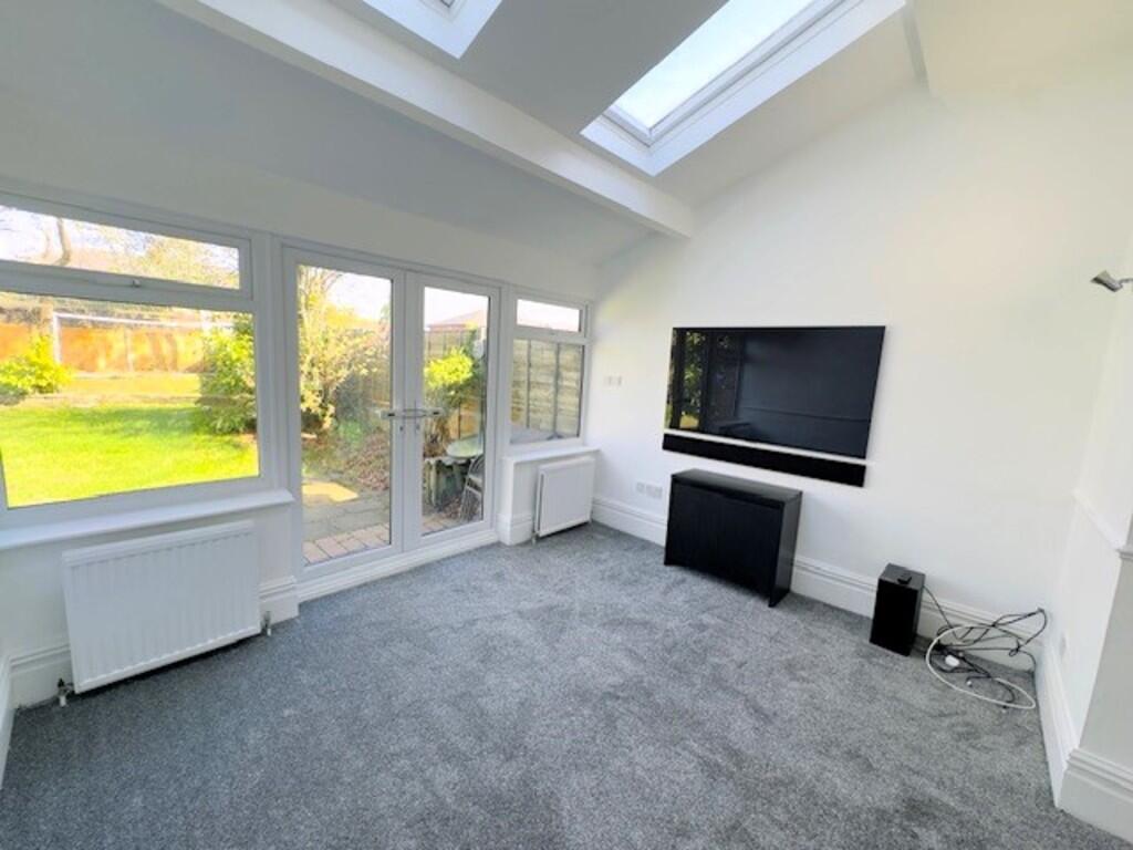 SUN ROOM