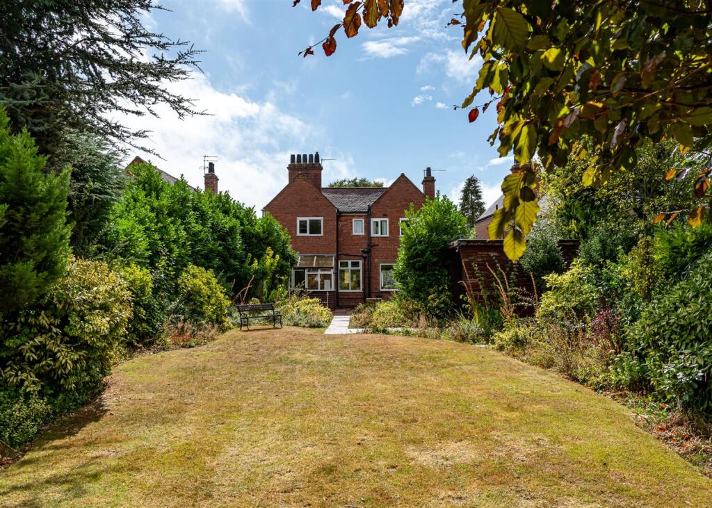 31 Wood Road-external-5.jpg