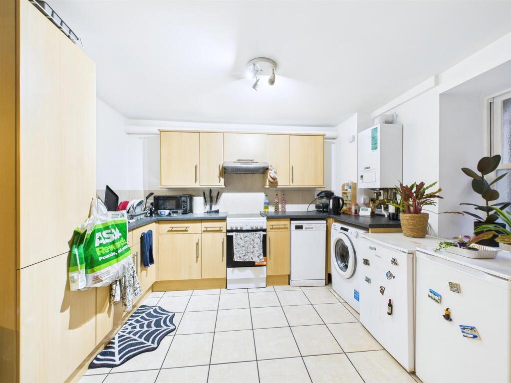 11 - 4 storey residential invetsment.jpg