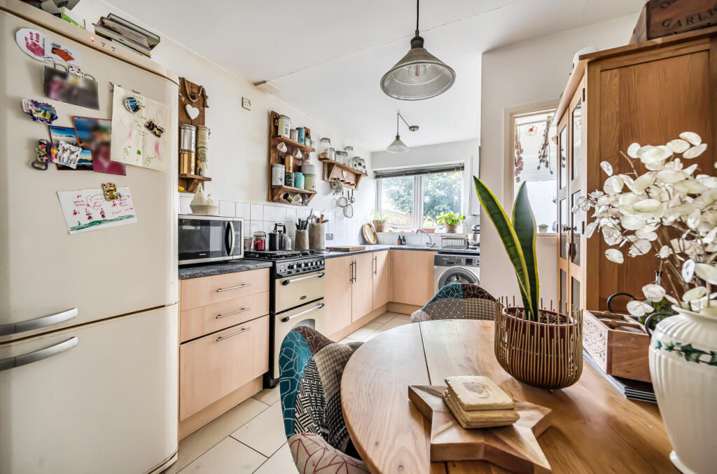 1376066186909f2a98564f