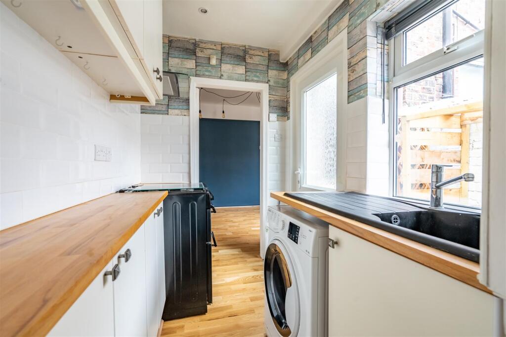 linton street (5 of 10).jpg