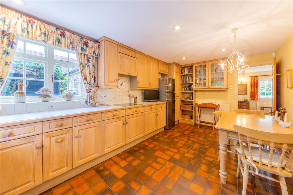 Kitchen/Breakfast