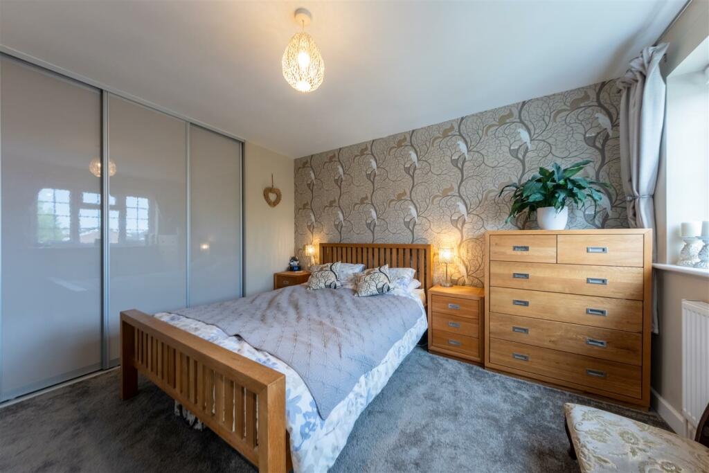 17 Kingfisher Grove-032.jpg