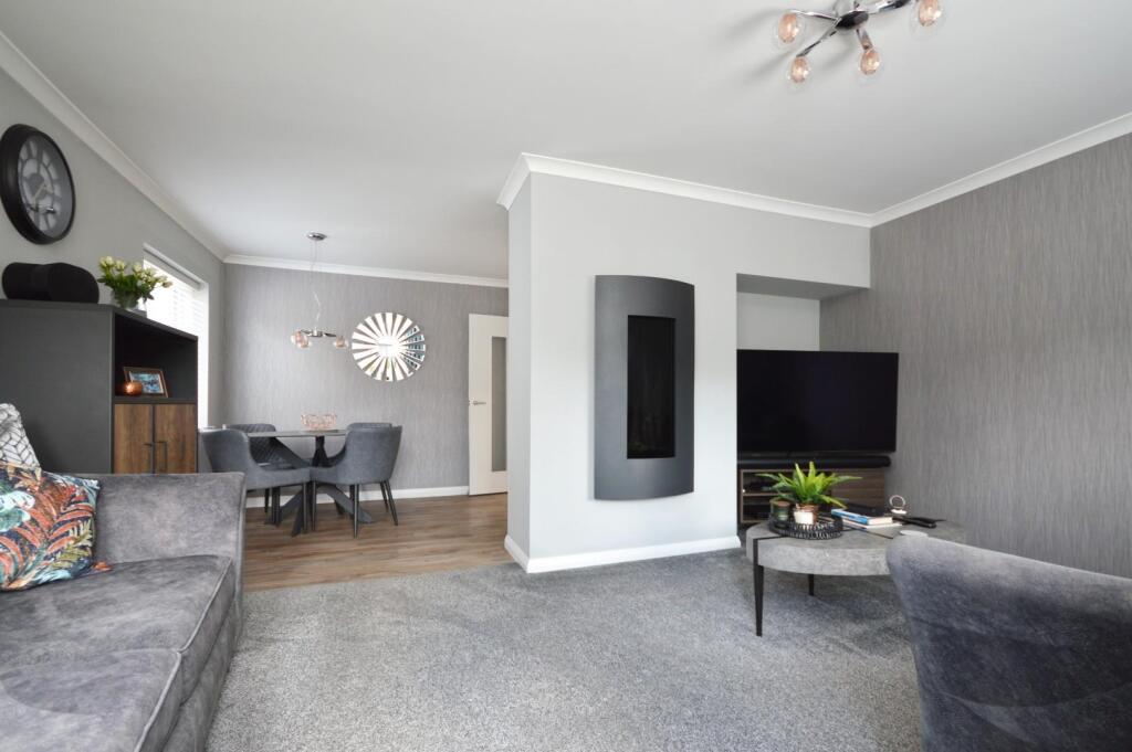 L-Shaped Sitting/Dining Room