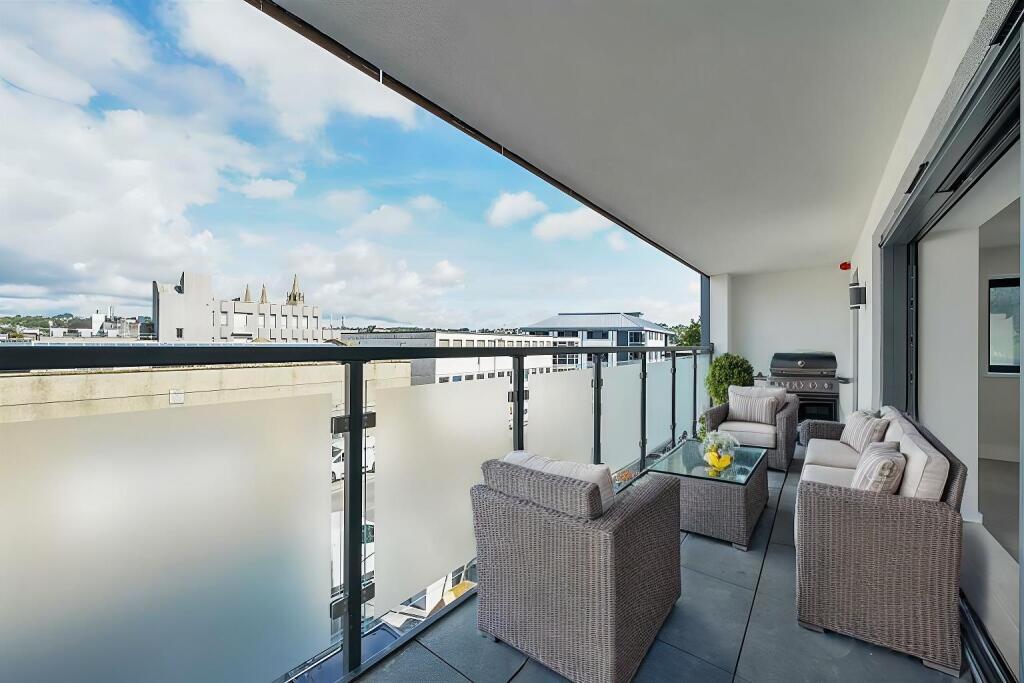 Balcony.jpeg