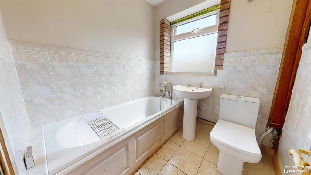 Knowsley View Bathroom