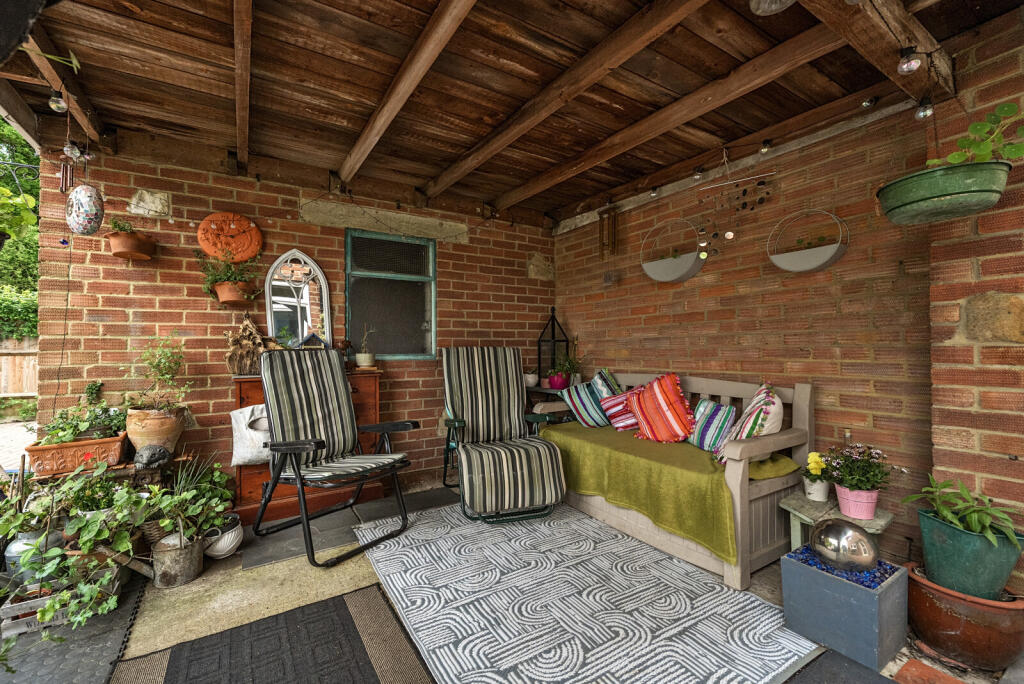 1-6818ad6563076-1...