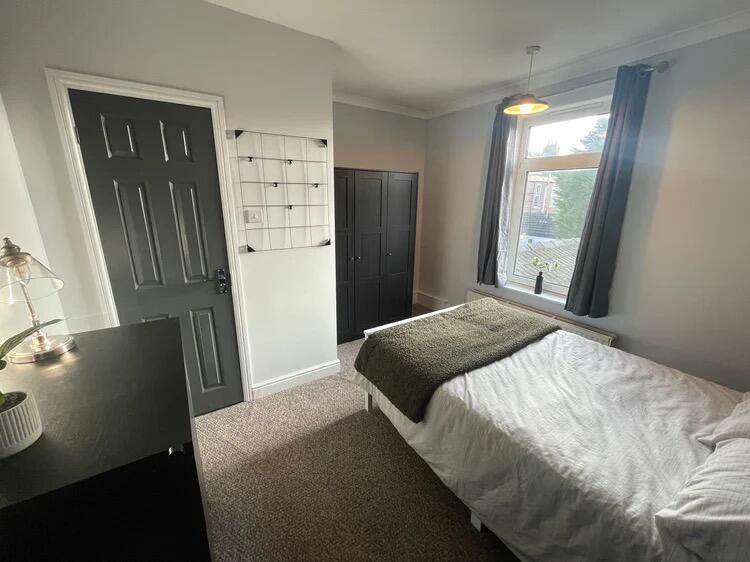 1 Kirkby Street - Bedroom1.jpg