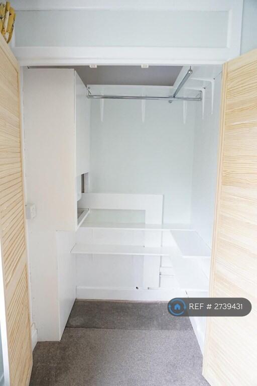 Bedroom 1 Wardrobe