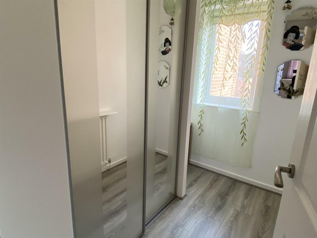 Study/Dressing room