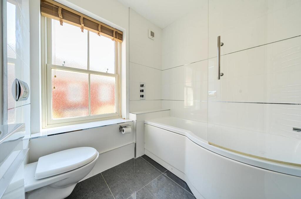 4 Wintour House, Guys Common (9).jpg