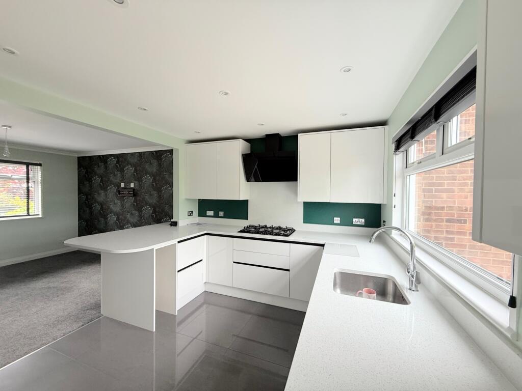 45B230F5-2357-4F87-886C-54EAD3CA8C38