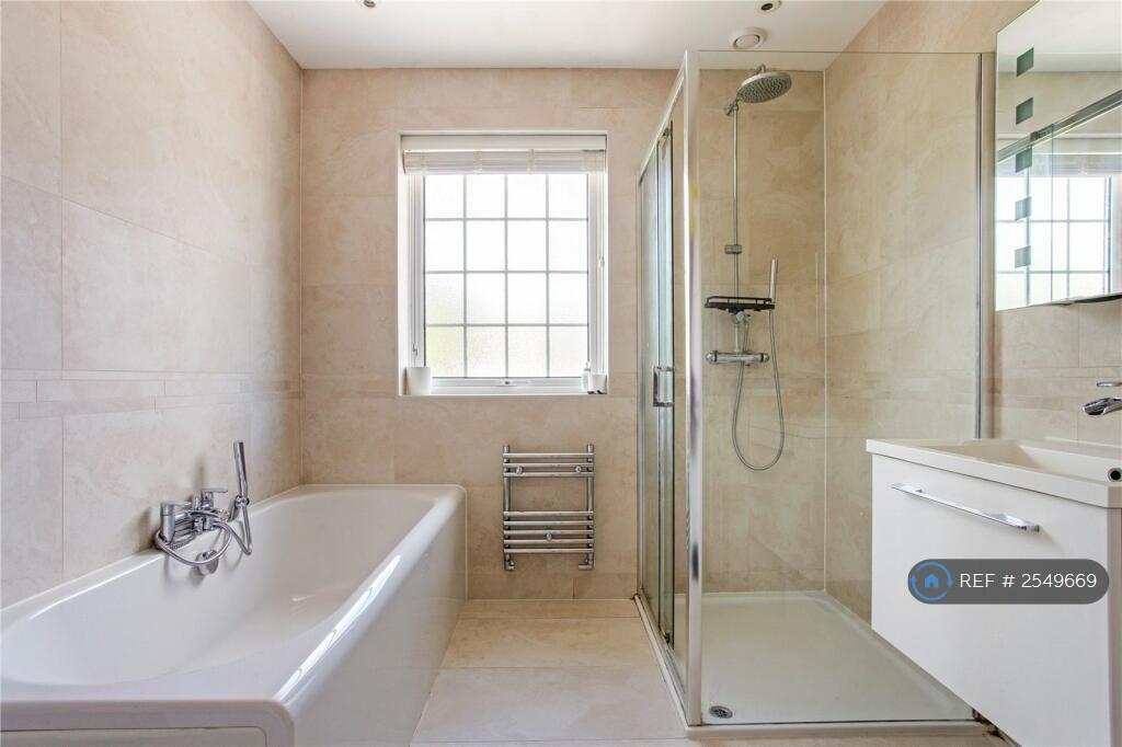 Main Bathroom