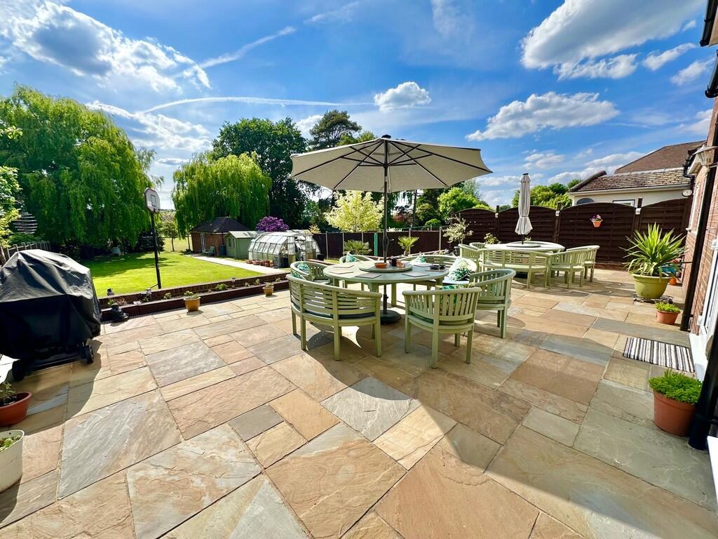 IMG-20250520-WA00...