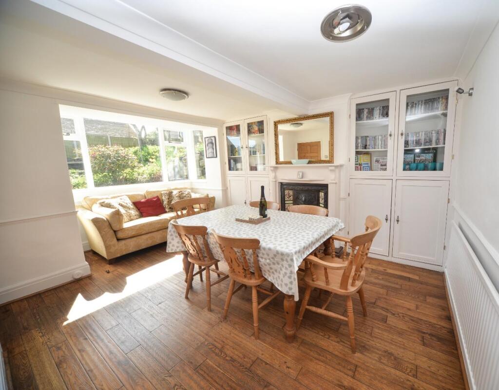 Dining Room 2.jpg