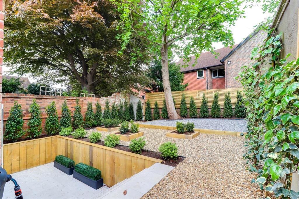 Garden 1.4.jpg