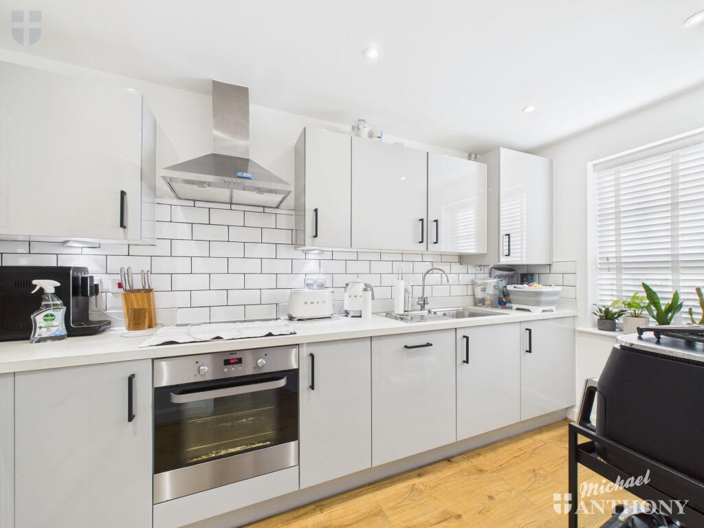 54f0c0b40732443a920cd8546e3dfff9_80_CAM03218G0-PR0