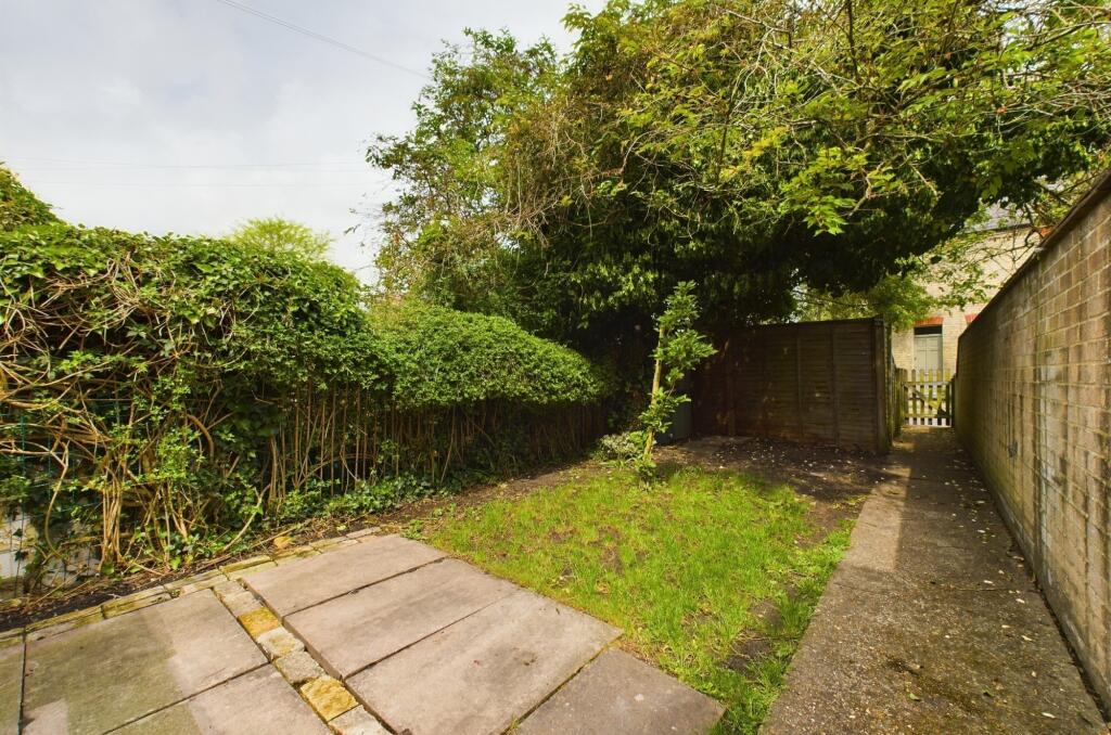 CAM02545G0-PR0171-STILL006