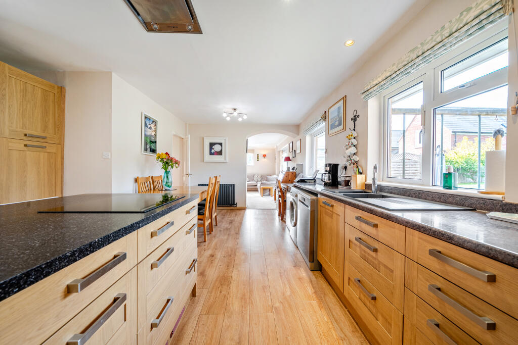 Kitchen / Dining Room