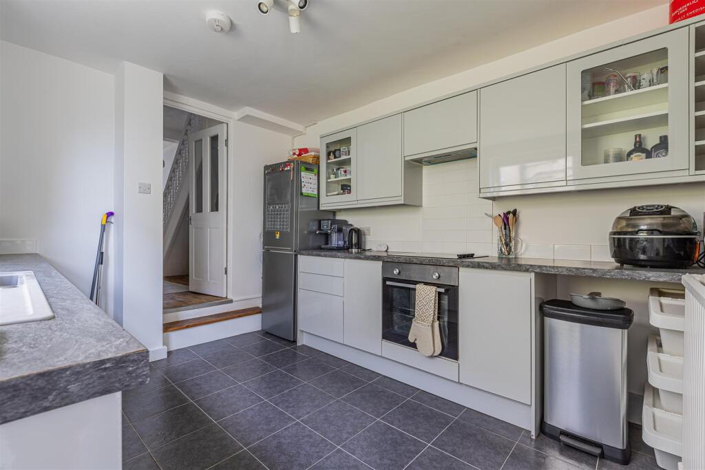 Llantrisant Street 3-9.jpg