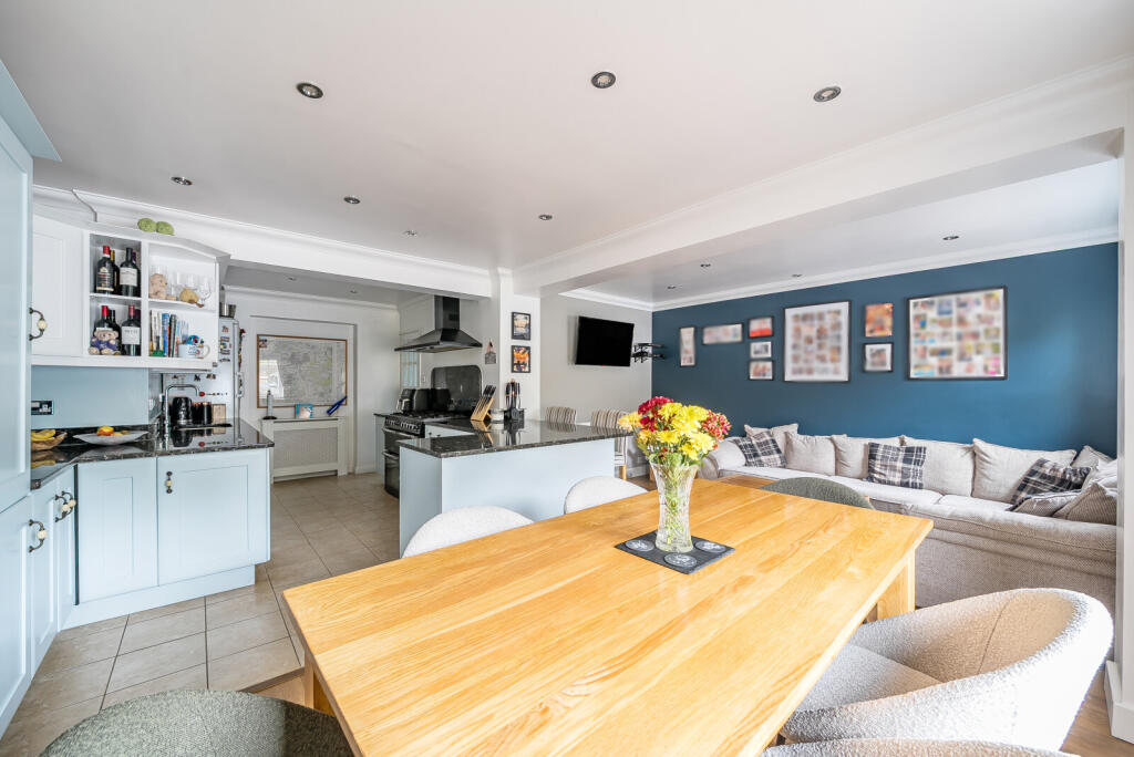 1369226-13-68ef9d...