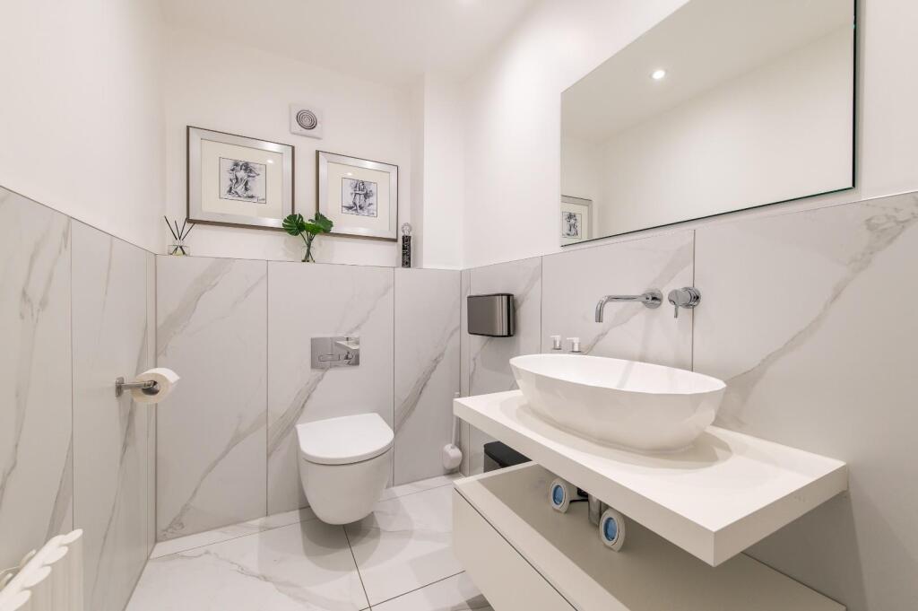 Ground Floor Cloakroom