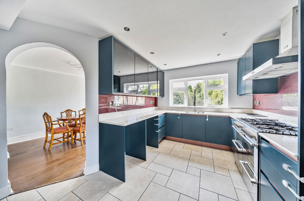 26-681a2c2f34236-...