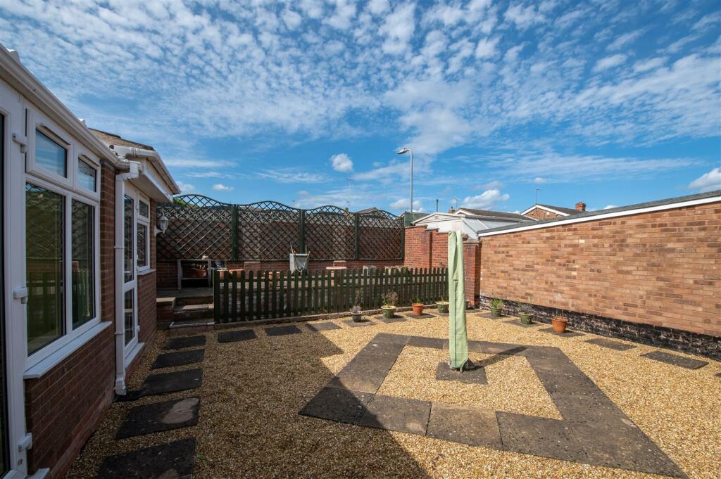 12 Highlow Avenue - external-4.JPG