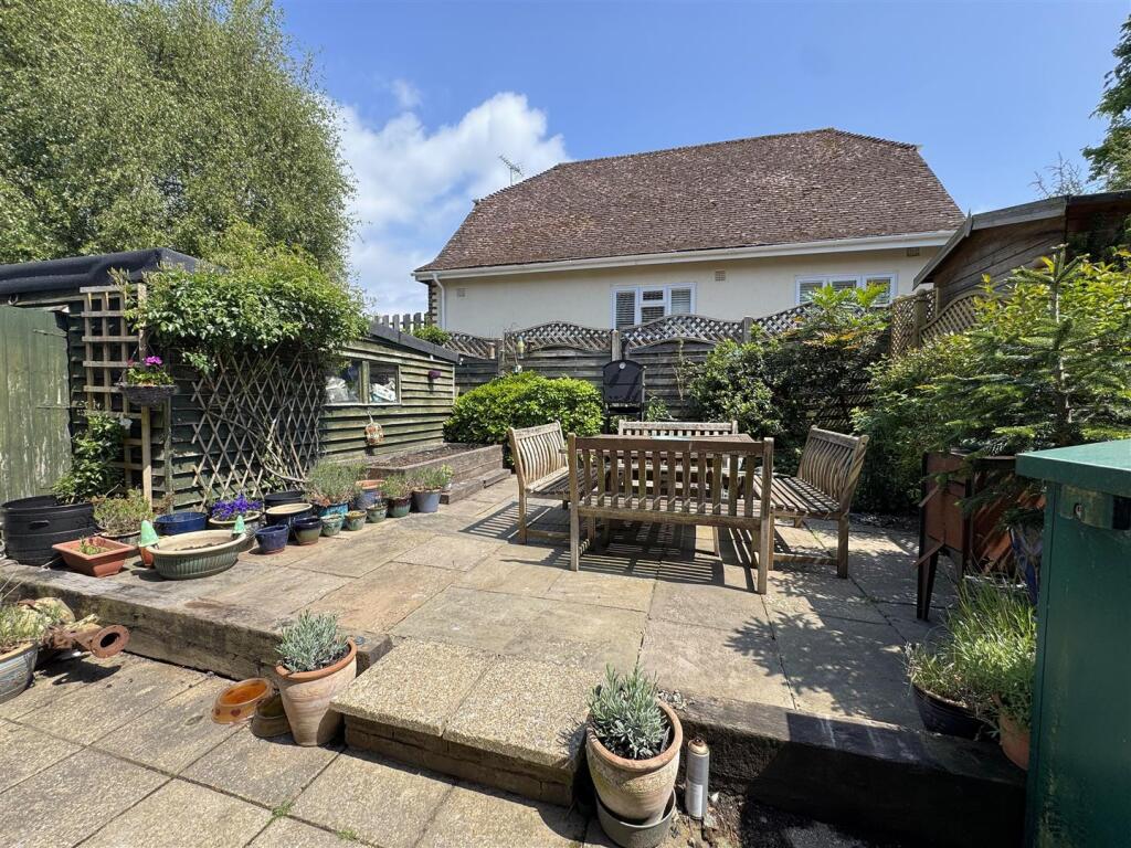 Garden 1.JPEG