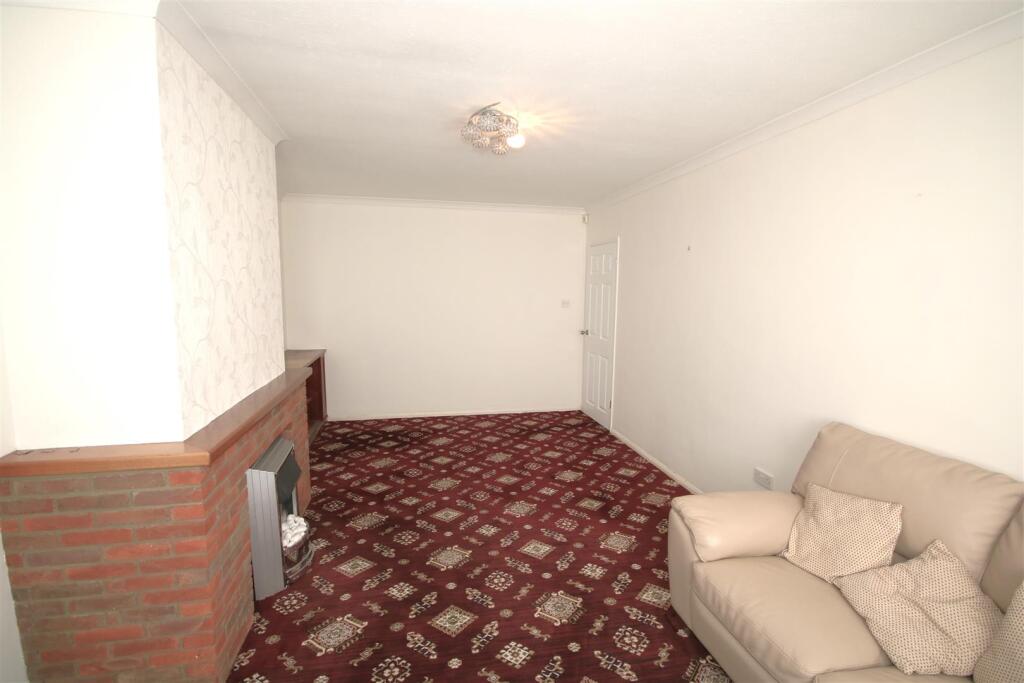 Living Room b.JPG