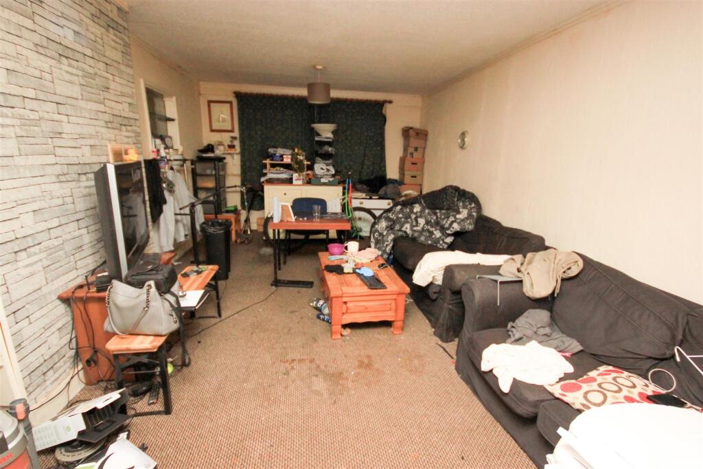 lounge.JPG