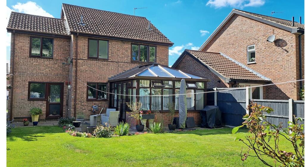 REAR OF THE PROPERTY.jpg