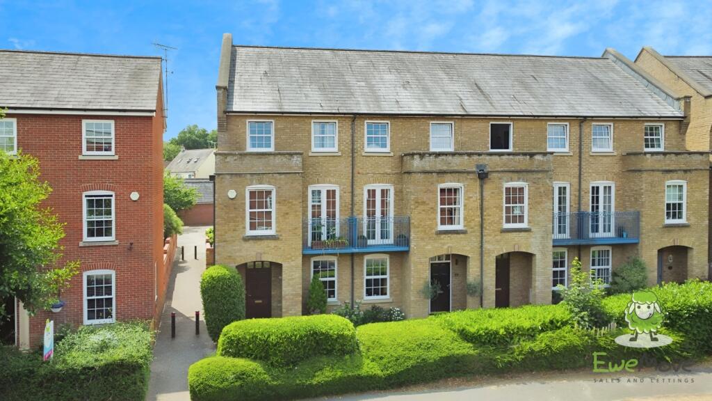 EweMove Basingstoke Estate Agents 21 Gaiger Avenue