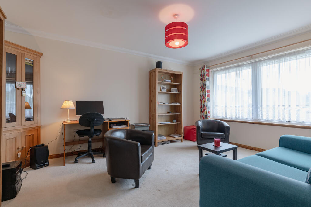 Lounge 1