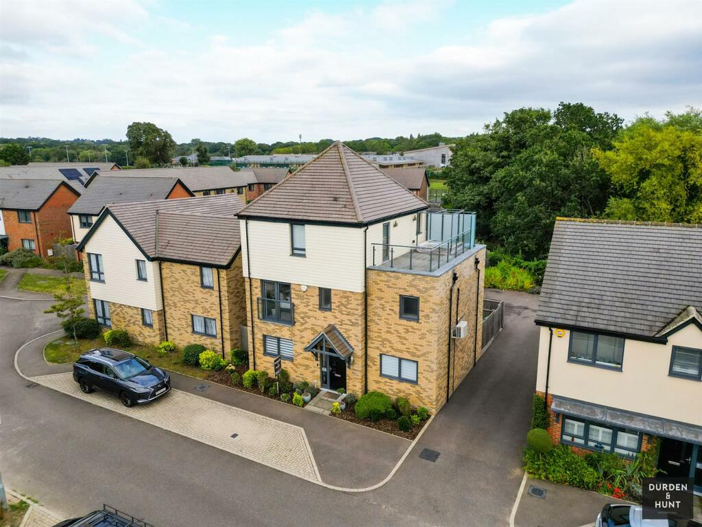 Park View DRONE-4.jpg