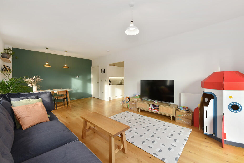 10 Wilmott Court ...