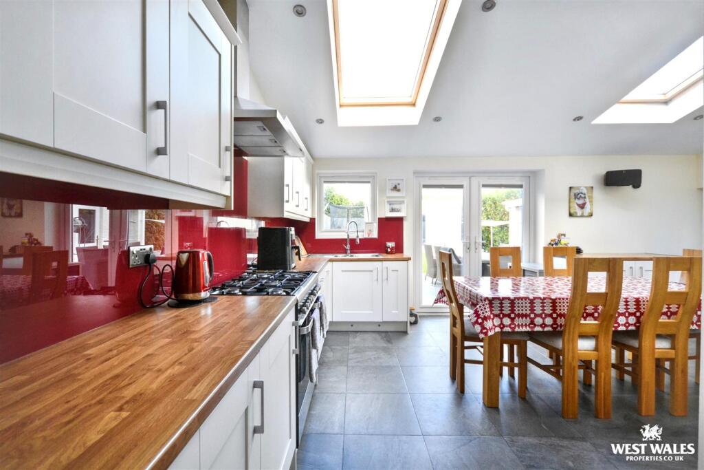 Kitchen / Diner