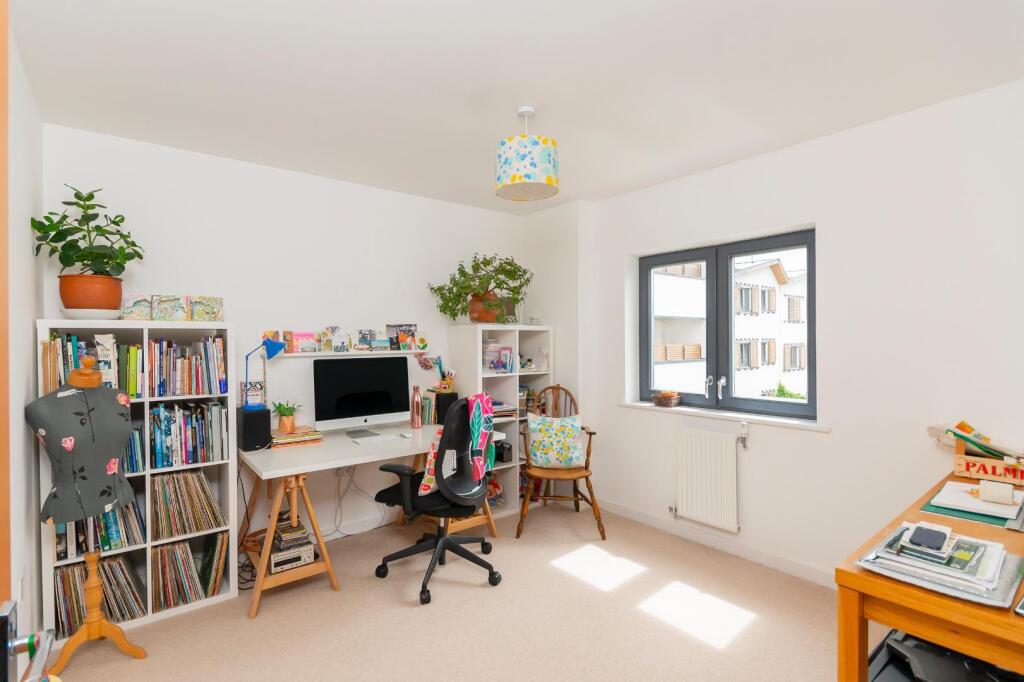 YAWNAMOR41 - Bedroom A.jpg