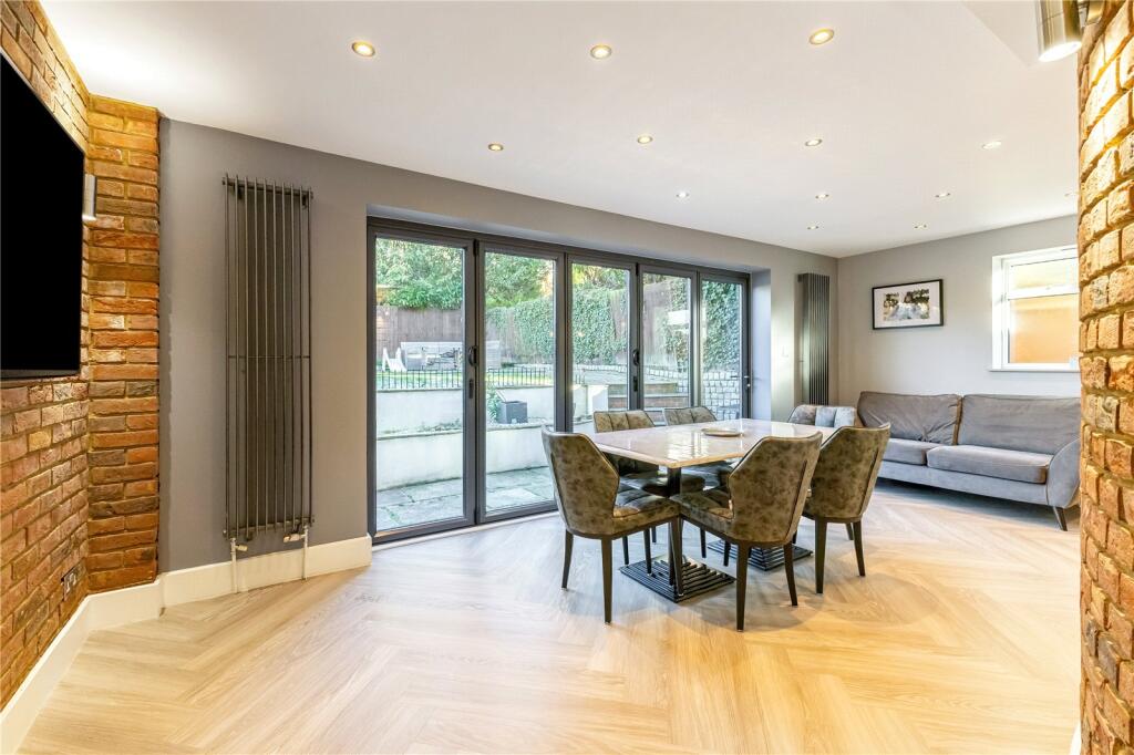 Dining/Family Room