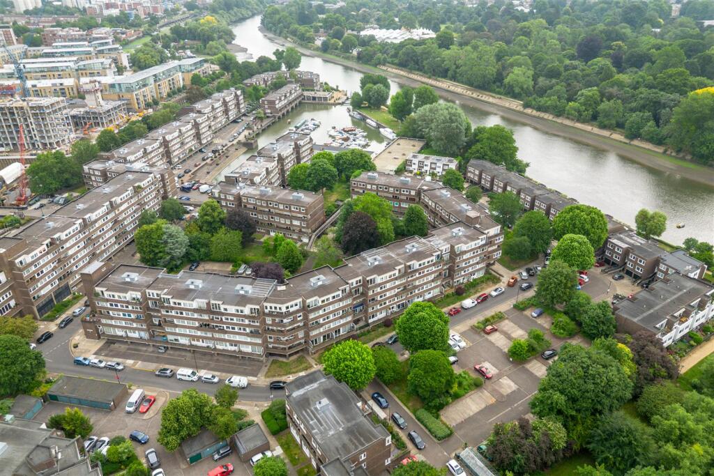 26 Otho Court-45.jpg