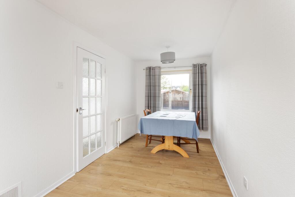 Lounge / Dining Room