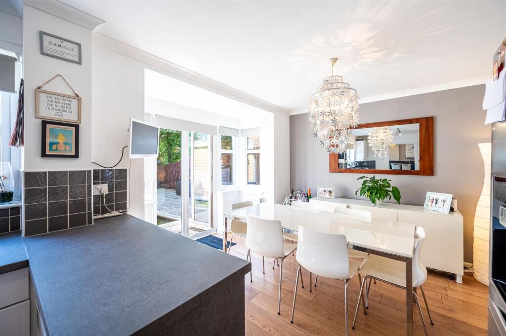 kitchen  dining (3).jpg