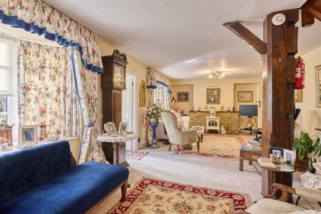 70 Glapthorn Rd Oundle-8.jpg