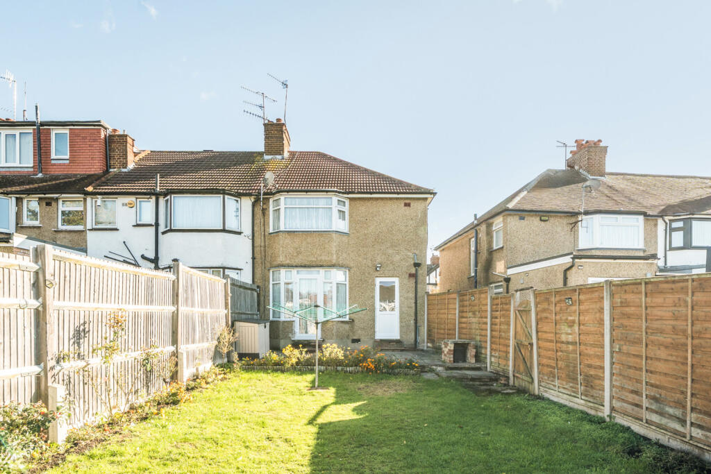 1372823-4-68fb682...